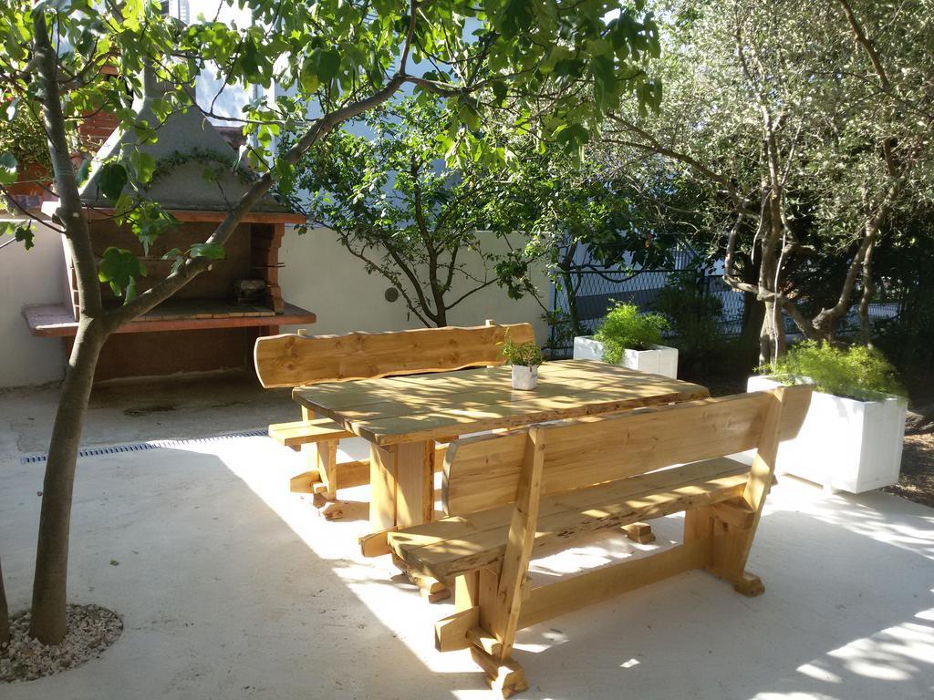 Olive Garden Apartments Poljica  Bagian luar foto
