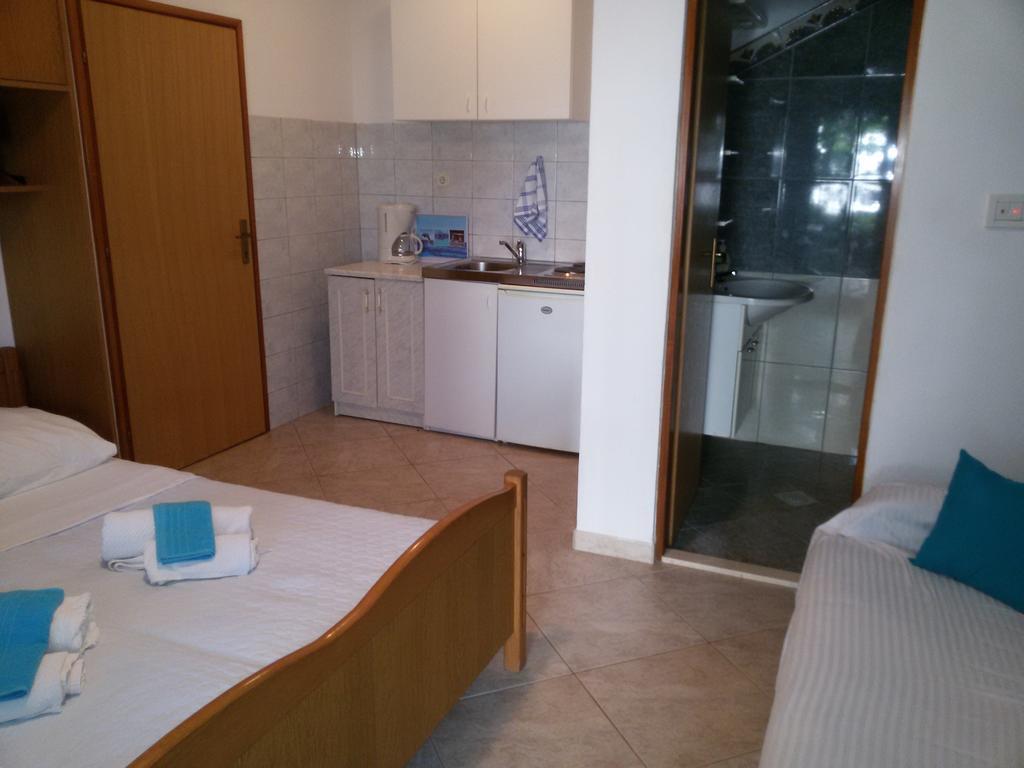 Olive Garden Apartments Poljica  Bagian luar foto